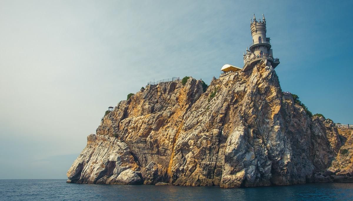 Меджліс вимагає від Зеленського зміни статусу Криму Меджліс вимагає від Зеленського зміни статусу Криму