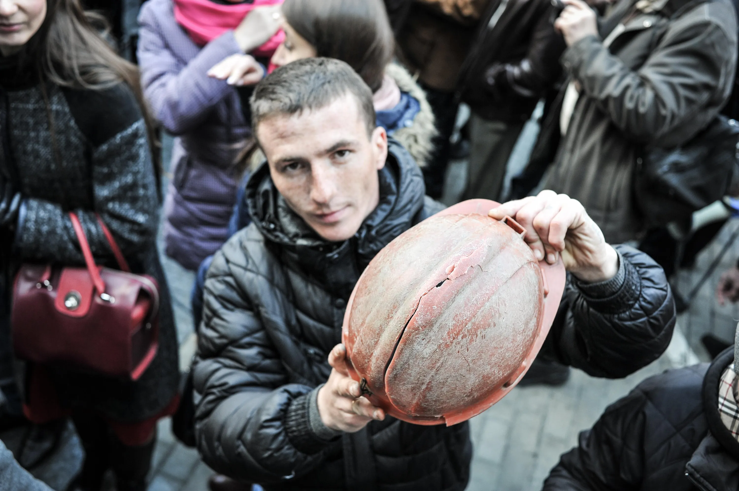 шахти шахтарі зарплати