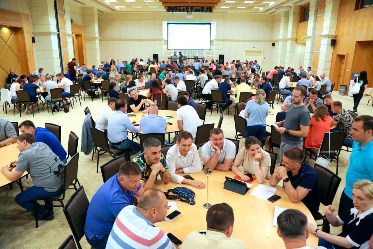 Сколько стоило обучение депутатов "Слуги народа" в Трускавце Сколько стоило обучение депутатов "Слуги народа" в Трускавце