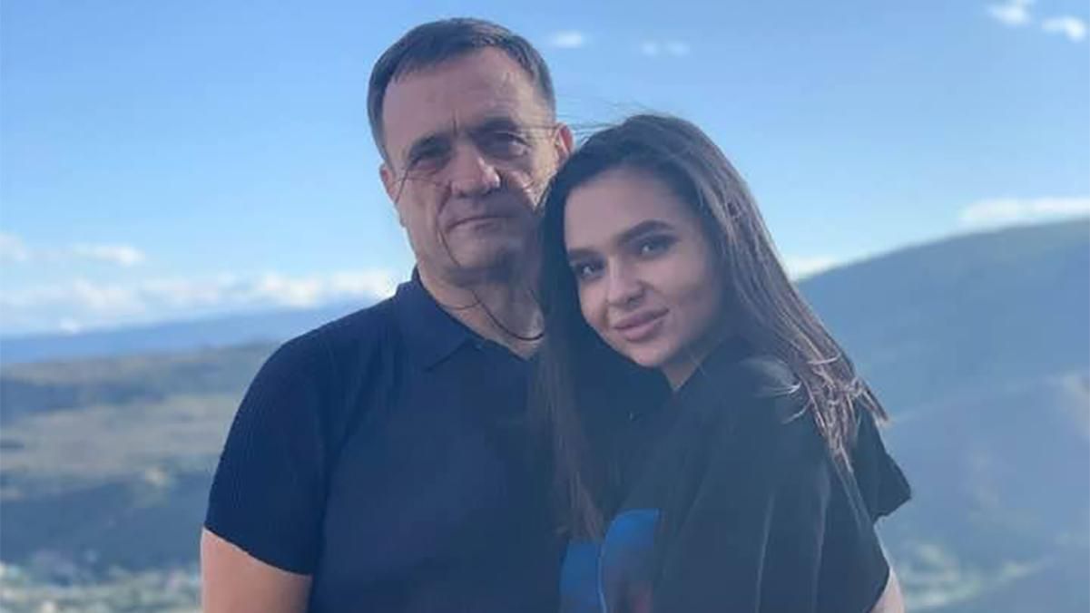 Девушка на Porsche устроила громкое ДТП в Киеве: мажорка – дочь скандального "регионала" Девушка на Porsche устроила громкое ДТП в Киеве: мажорка – дочь скандального "регионала"