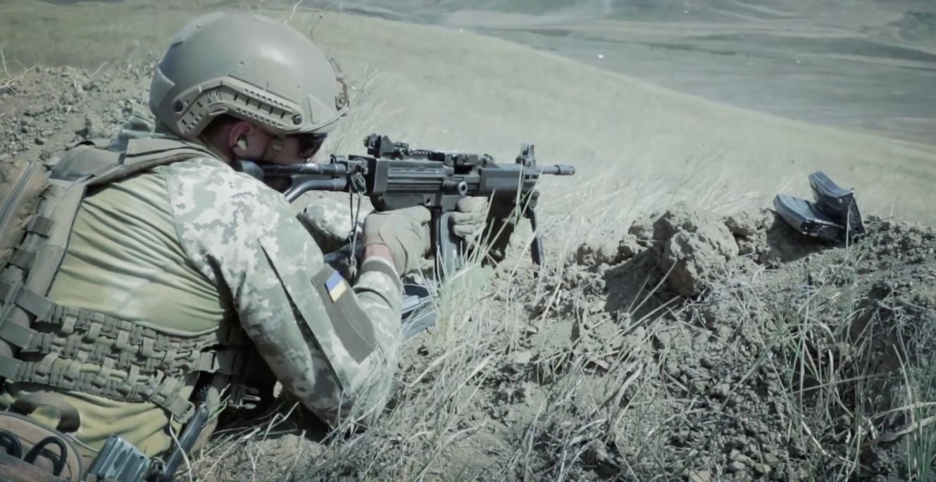 Українські морпіхи випробували надпотужну зброю: ефектні фото та відео