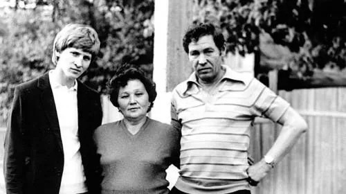 Ахметов Ахметов