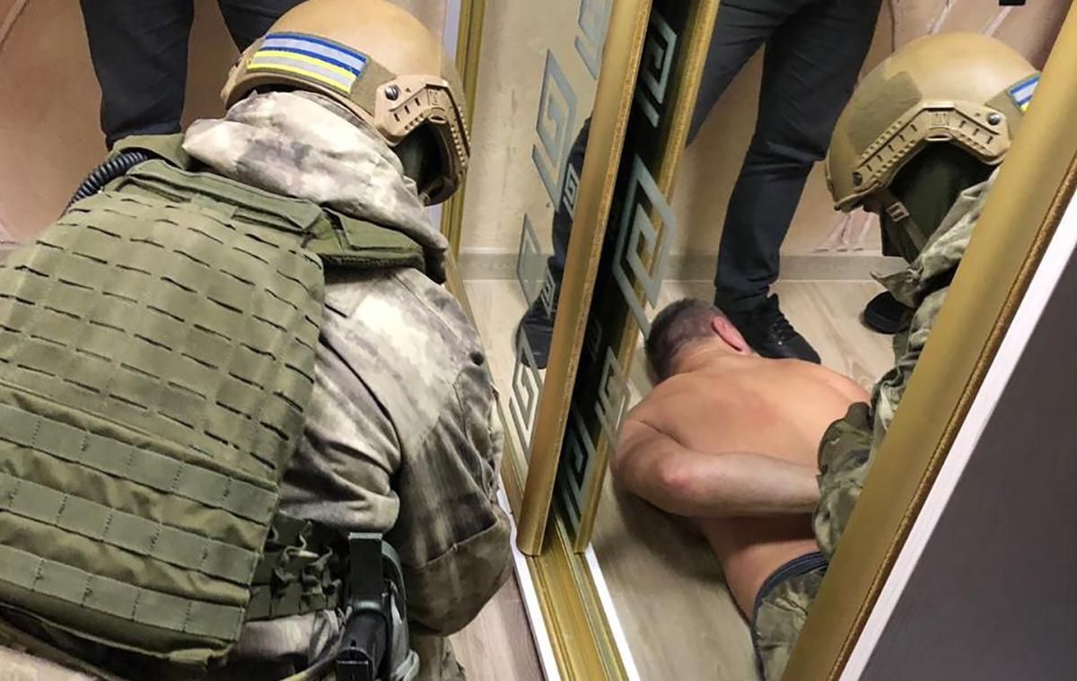 На Київщині затримали кримінального авторитета і його спільників: фото, відео