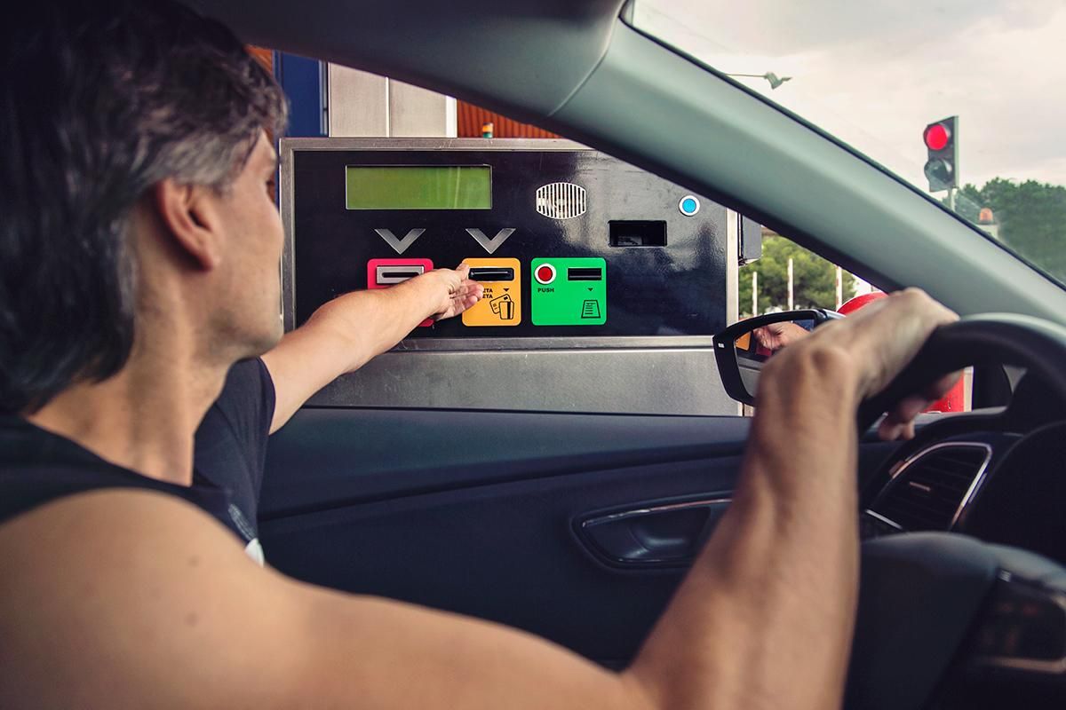 Платные дороги в Украине: когда ждать запуск Платные дороги в Украине: когда ждать запуск