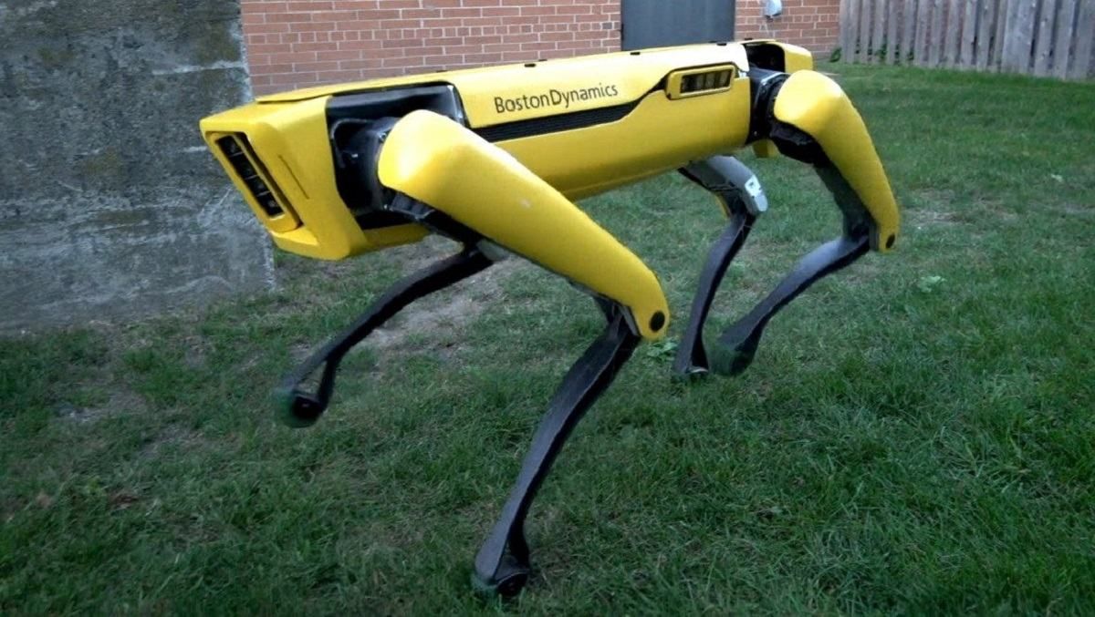 Робопса Spot устроили на работу в полицию Робопса Spot устроили на работу в полицию