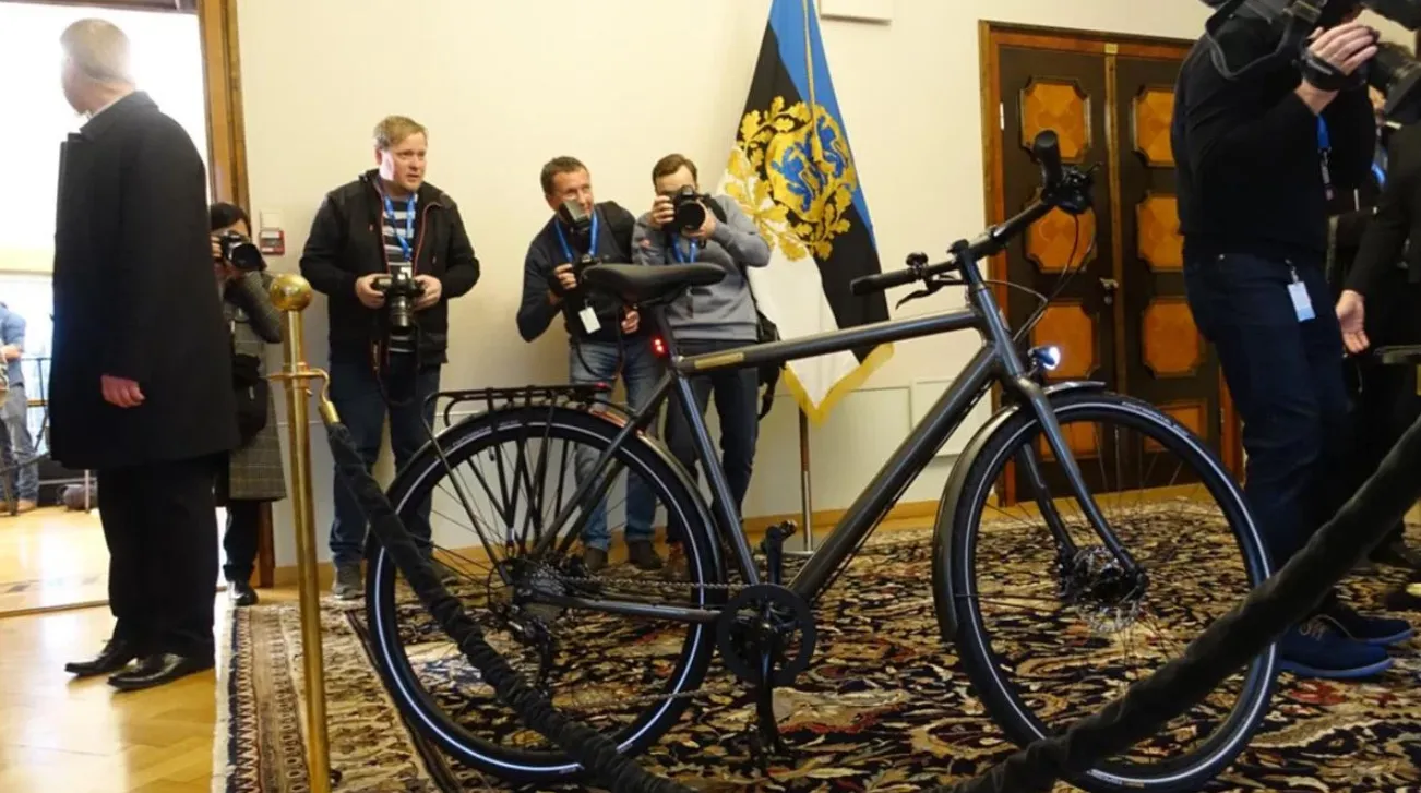 велосипед зеленський естонія подарунок