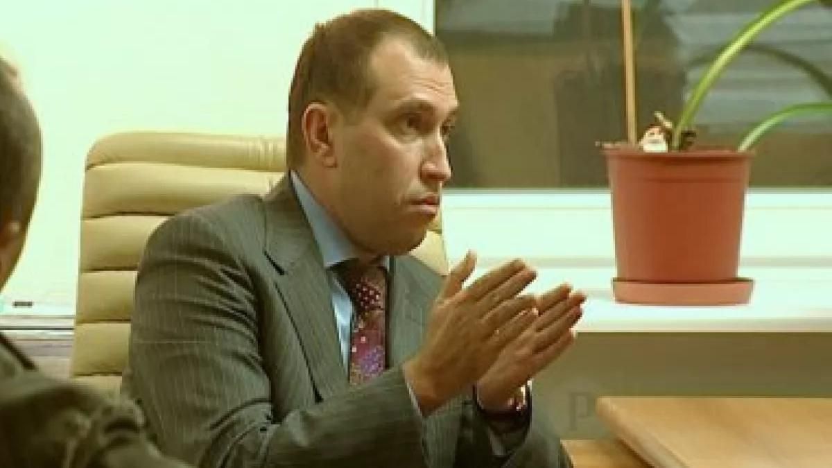 Розшук "хрещеного батька контрабанди" Альперіна: адвокат каже, що його клієнт нікуди не зникав Розшук "хрещеного батька контрабанди" Альперіна: адвокат каже, що його клієнт нікуди не зникав