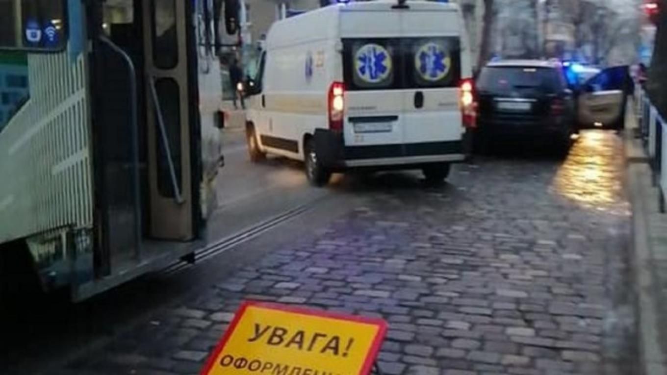 Во Львове умерла беременная женщина за рулем – новости, причина смерти Во Львове умерла беременная женщина за рулем – новости, причина смерти