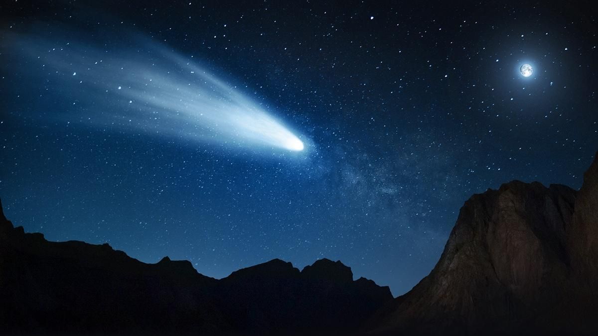 Ученые получили снимок кометы, которая движется к Земле: фото