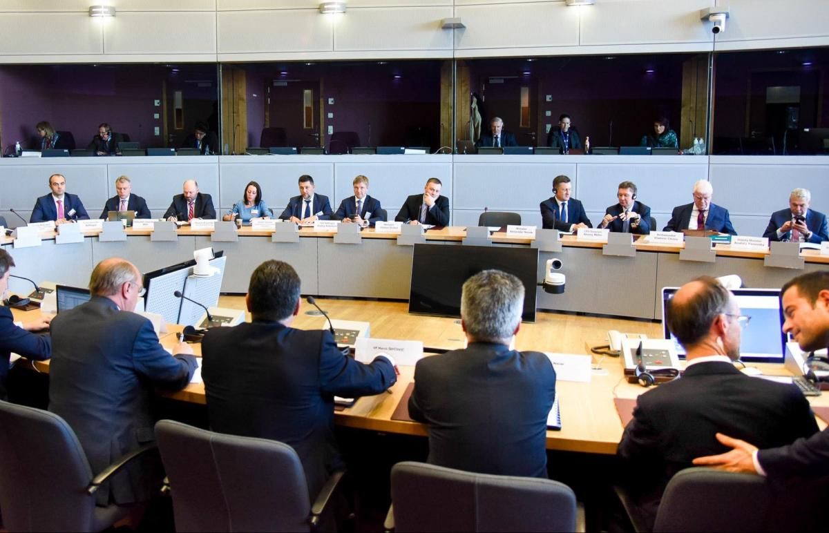 Переговори України і Росії про транзит газу в Відні Переговори України і Росії про транзит газу в Відні