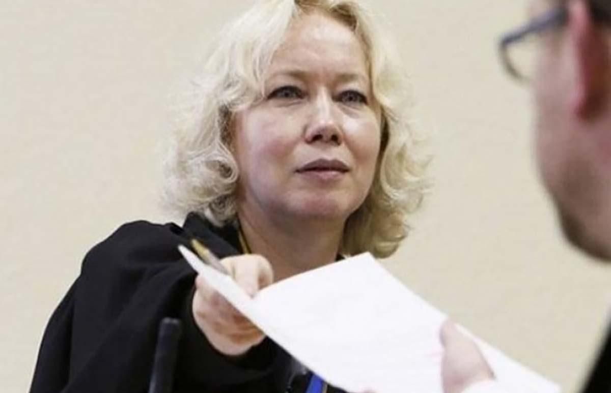 Скандальна суддя Волкова, яка відпустила беркутівця Садовника, поновилась на посаді, — ЗМІ