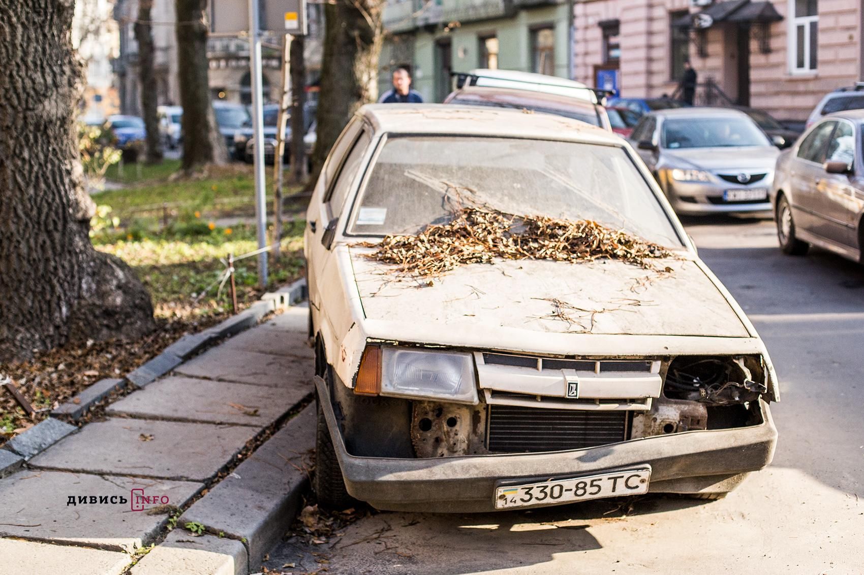 З вулиць столиці зникнуть покинуті автомобілі