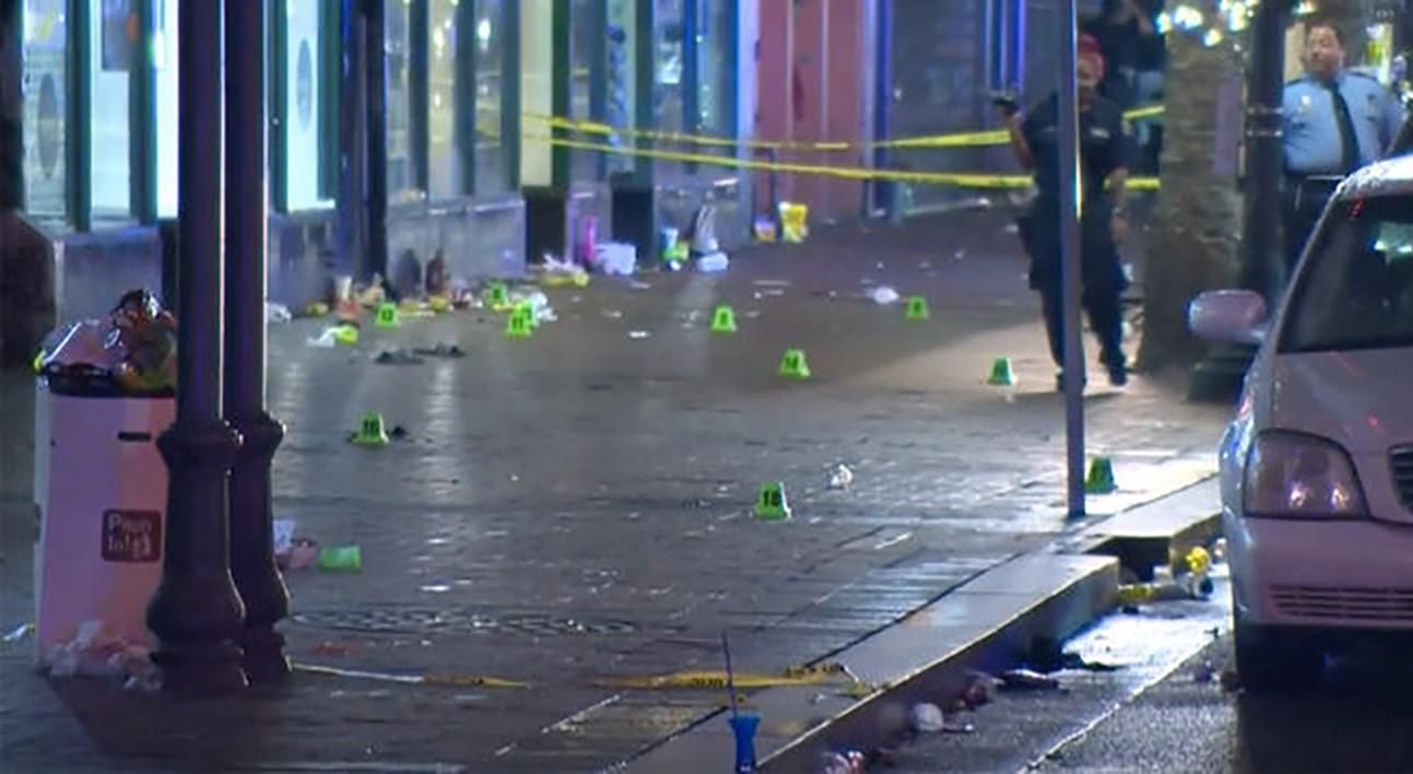 Стрельба в США - в Новом Орлеане 11 пострадавших Стрельба в США - в Новом Орлеане 11 пострадавших