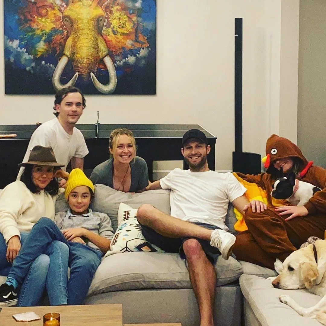 Гейден Панеттьєрі відновила роман з Браяном гікерсоном Гейден Панеттьєрі відновила роман з Браяном гікерсоном