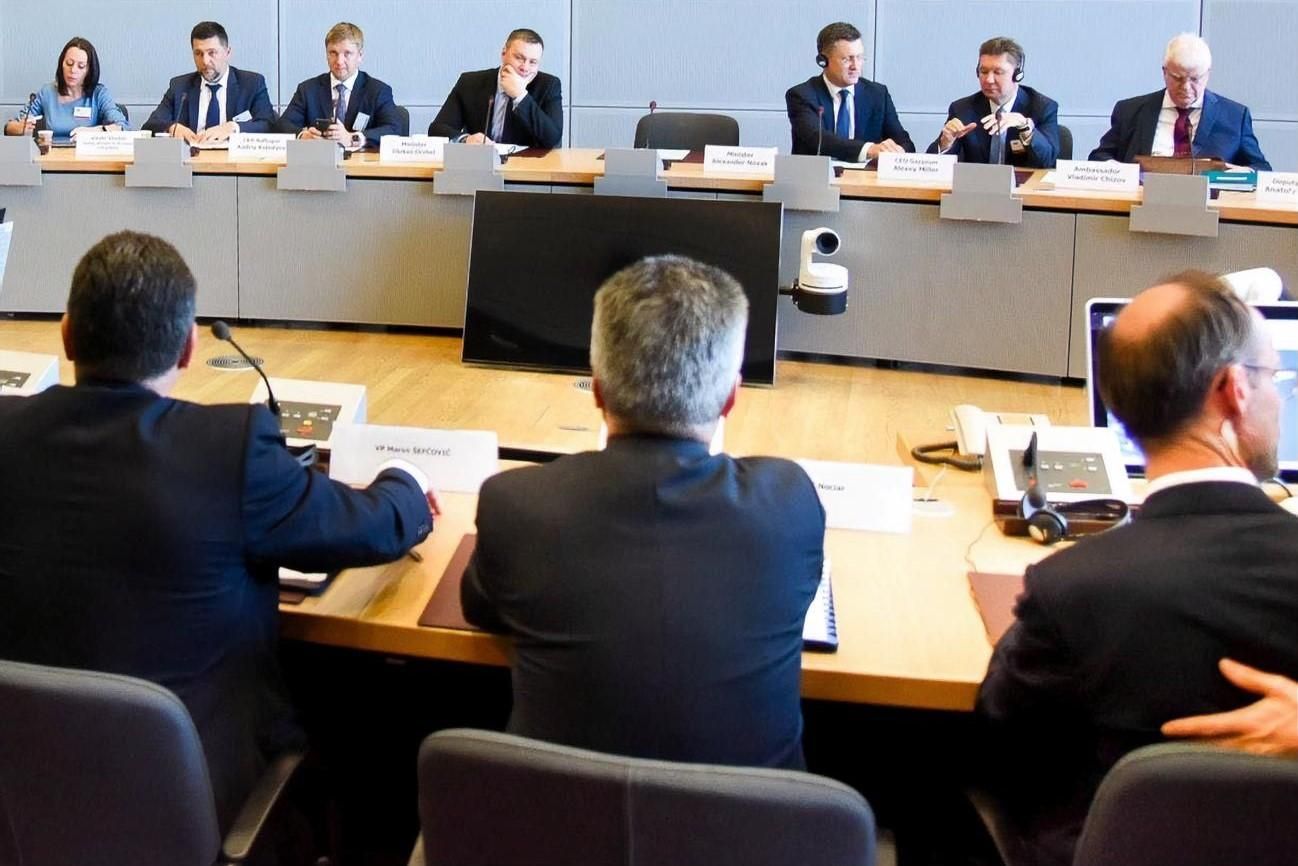 Транзит газу через Україну – Росія погоджується на переговори 5 грудня Транзит газу через Україну – Росія погоджується на переговори 5 грудня