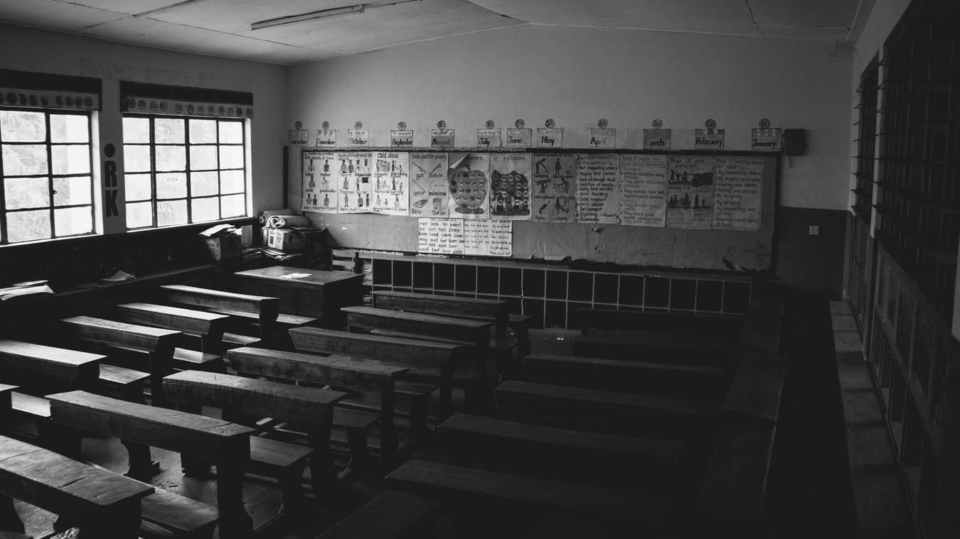 Більш як 600 закрито: скільки українських шкіл залишилось в Криму