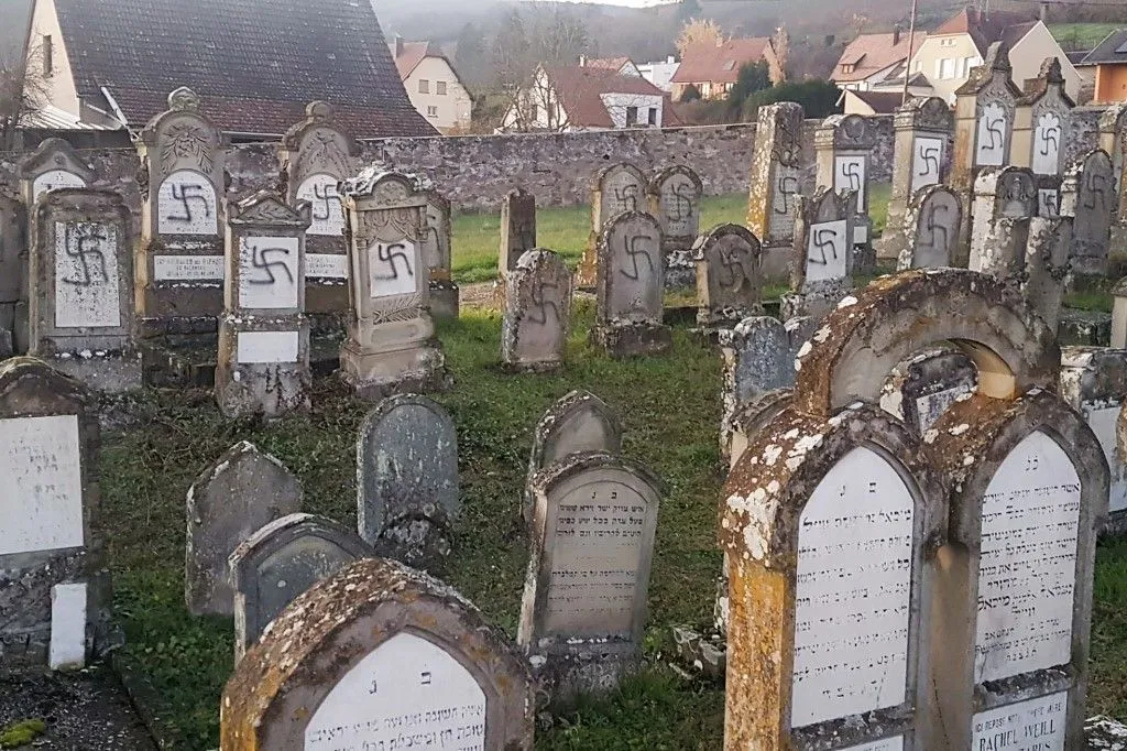 євреї франція могили
