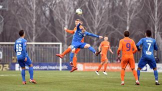 "Мариуполь" и "Львов" в игре с двумя удалениями не смогли выявить сильнейшего: видео