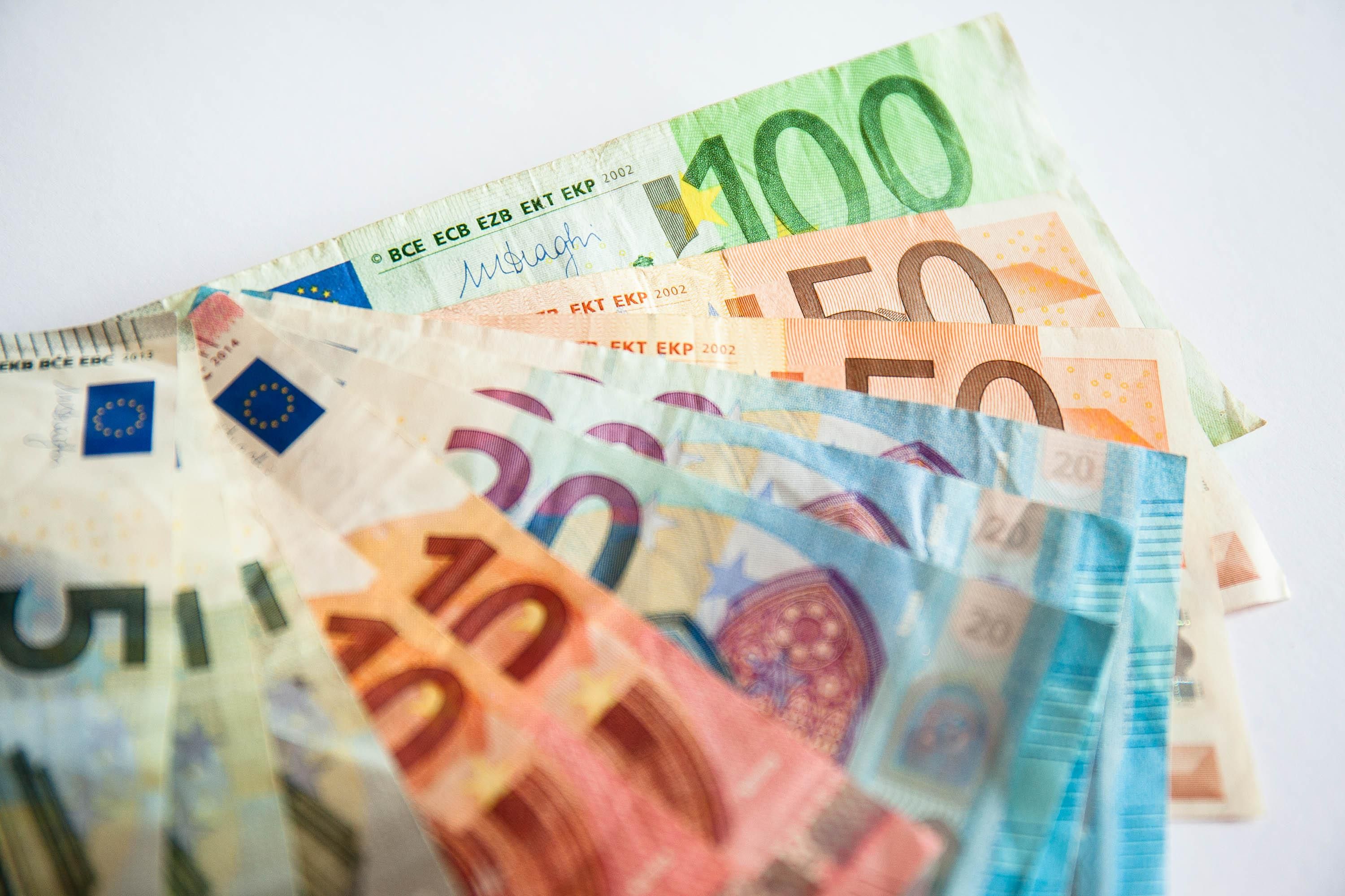 Курс долара, євро – курс валют НБУ на 5 грудня 2019