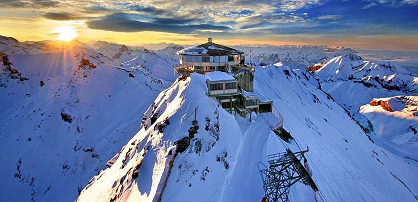 Базу шпигунів ГРУ Росії знайшли в Альпах – деталі Базу шпигунів ГРУ Росії знайшли в Альпах – деталі