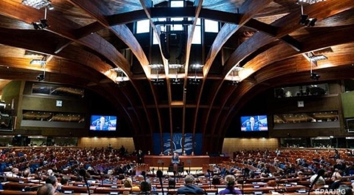 Венеціанська комісія розкритикувала український закон про мову
Венеціанська комісія розкритикувала український закон про мову