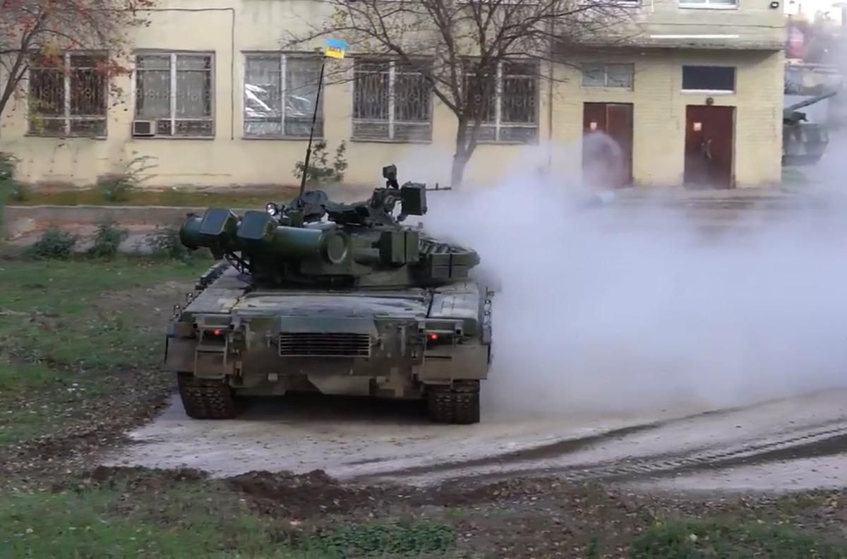Техніка війни: Вражаючий дрифт танка Т-80БВ. Сучасна техніка для Держприкордонслужби
