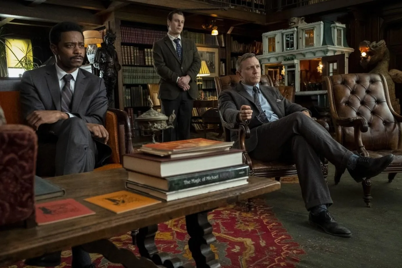 Ножі наголо Ножі наголо