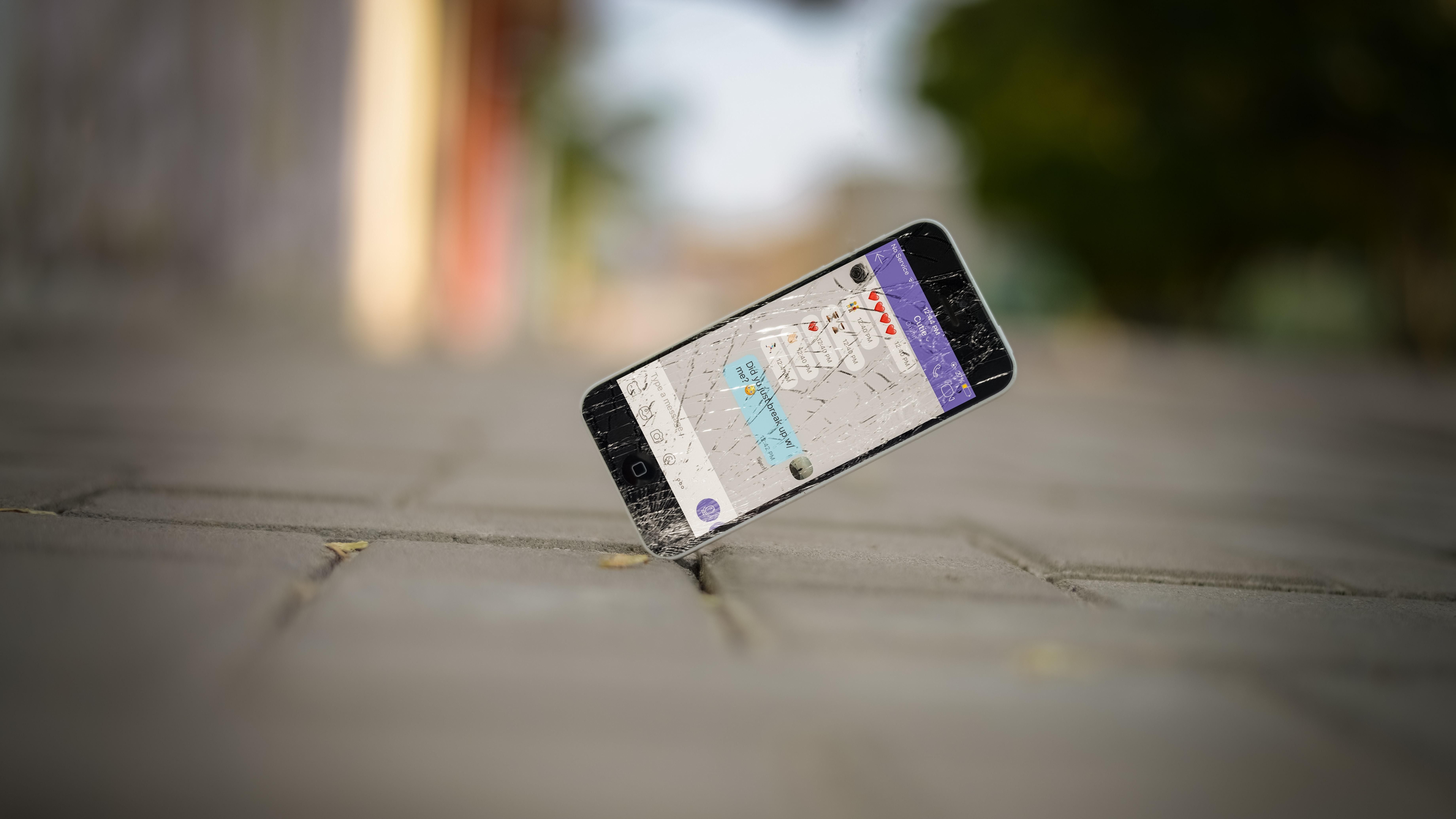 Після виходу iPhone люди почали частіше травмуватися: цікава статистика Після виходу iPhone люди почали частіше травмуватися: цікава статистика