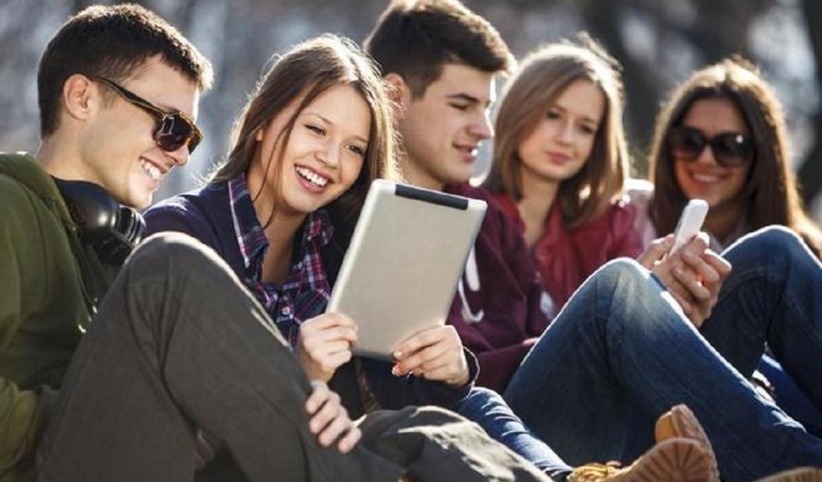 Украинцев до 27 лет могут освободить от налогов: комитет поддержал законопроект Украинцев до 27 лет могут освободить от налогов: комитет поддержал законопроект