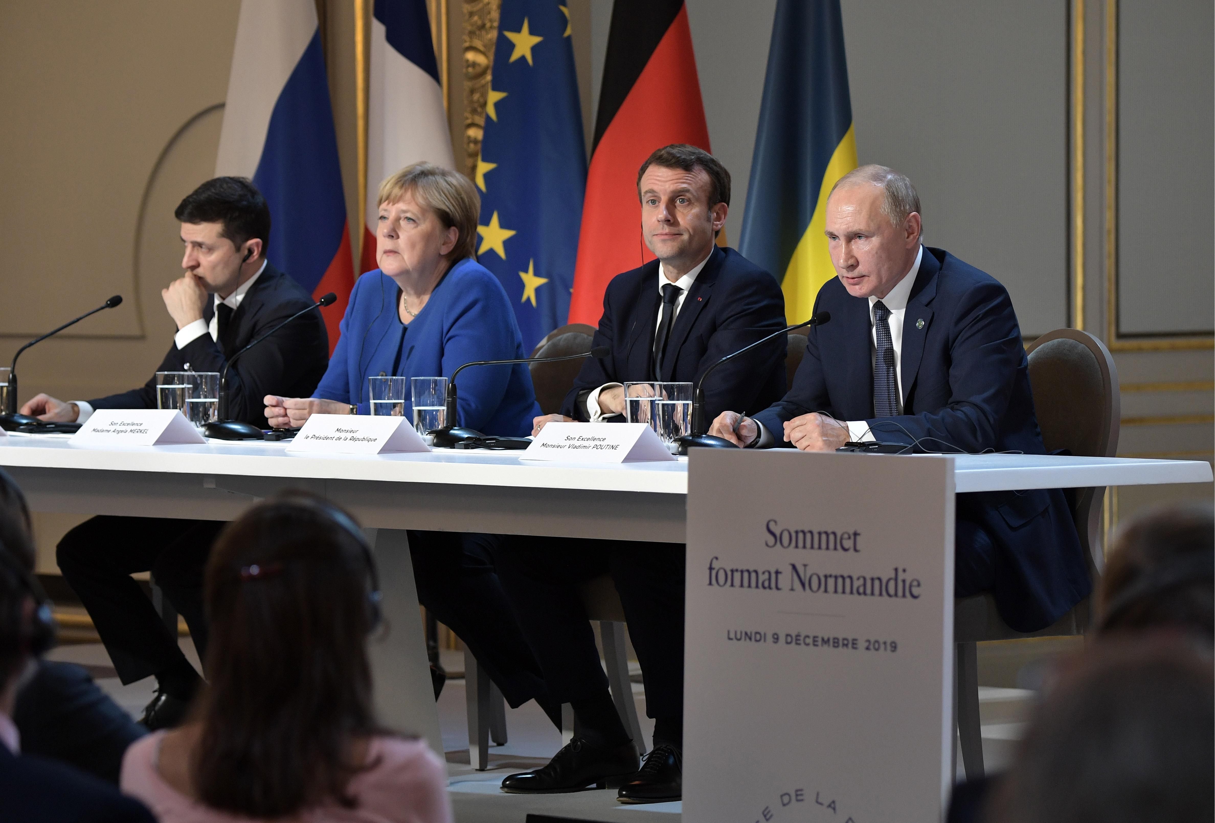 Нормандська зустріч у Парижі: реакція відомих українців і політиків