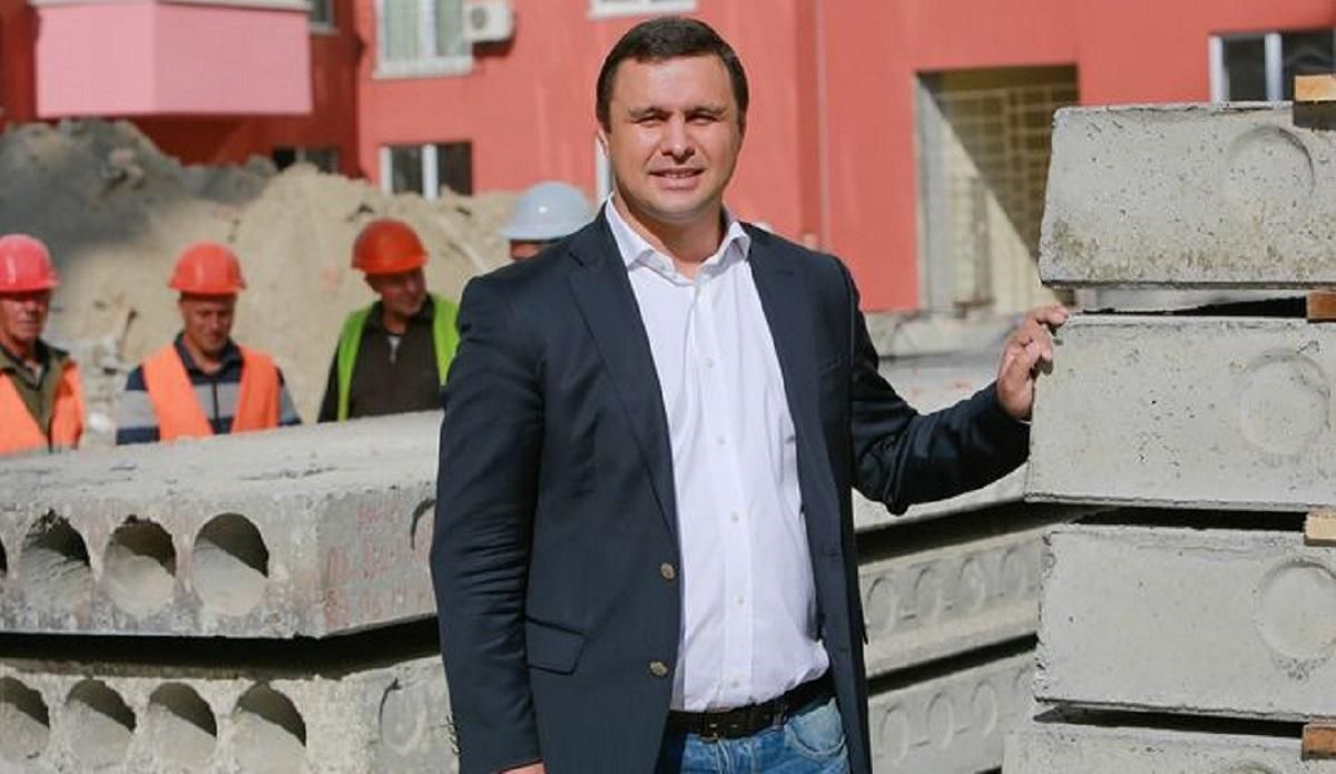 Миллионы гривен и дорогое авто: Джокер слил переписку экс-нардепа Микитася