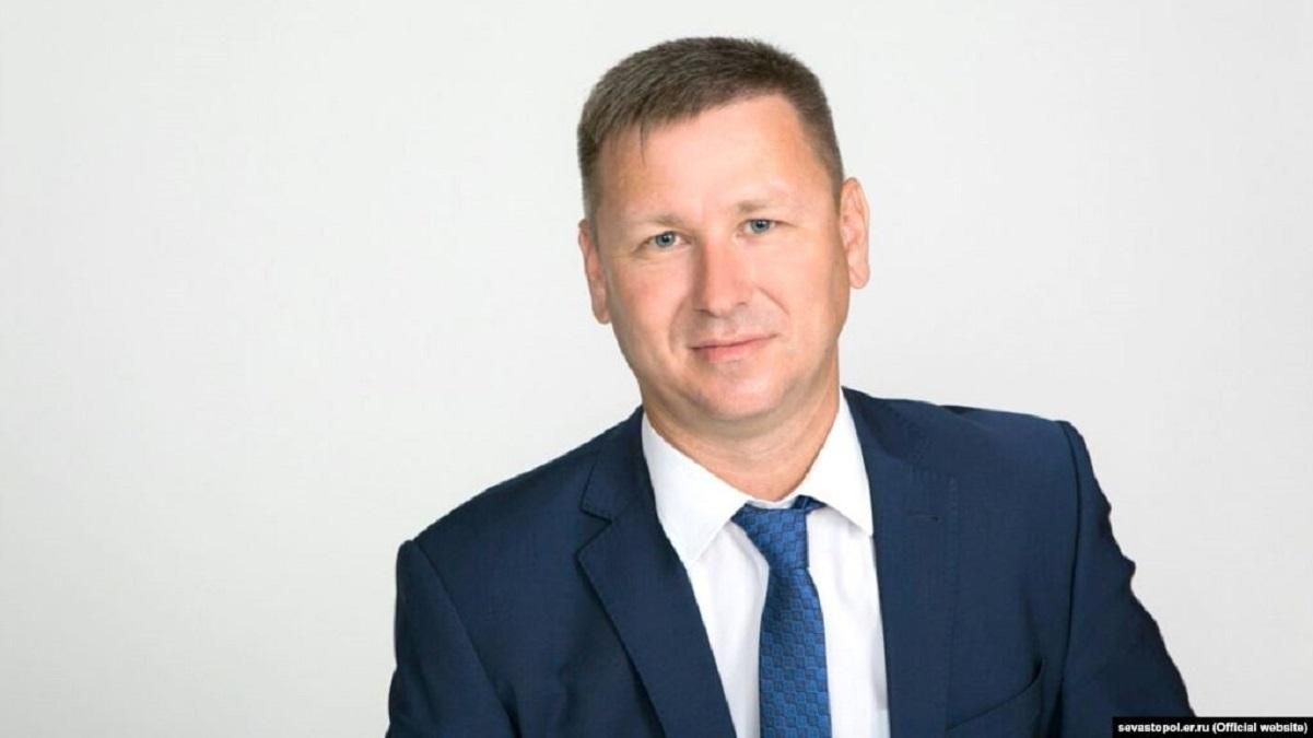 Кримські колаборанти обурені "єдиноросом" Кучерявим, який хотів український паспорт Кримські колаборанти обурені "єдиноросом" Кучерявим, який хотів український паспорт