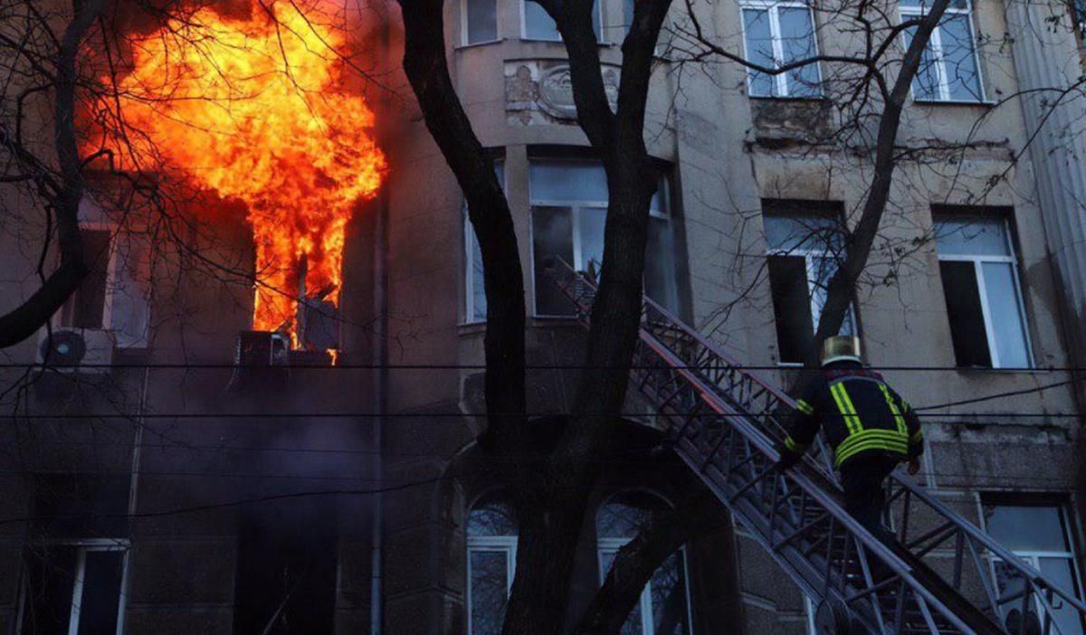 Деталі пожежі в коледжі Одеси на Троїцькій – що з'ясувала поліція