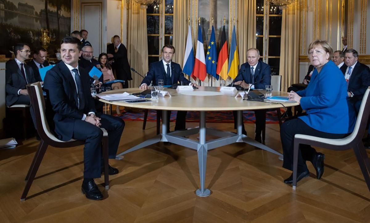 Переговори Зеленського і Путіна перервав Макрон, який хотів вечеряти Переговори Зеленського і Путіна перервав Макрон, який хотів вечеряти