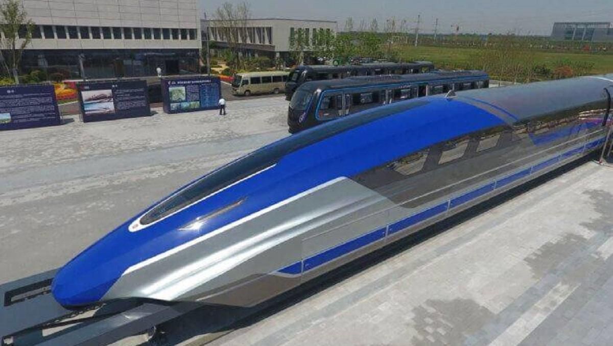 У Китаї презентували поїзд на магнітній подушці, який розвиває шалену швидкість