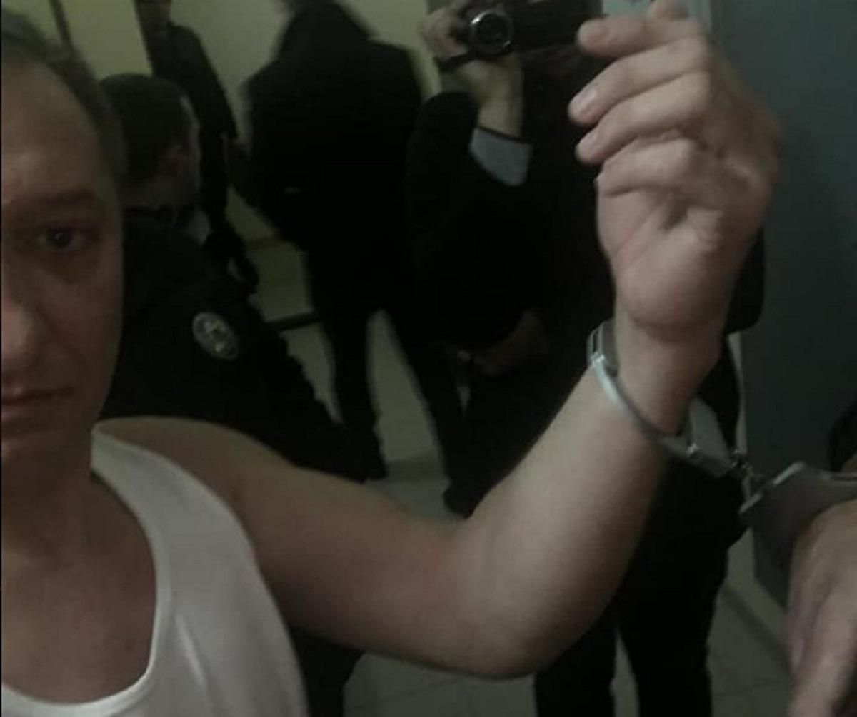 "Свободовца" Кайду задержали из-за драки со "слугой народа" Богданцем: видео "Свободовца" Кайду задержали из-за драки со "слугой народа" Богданцем: видео