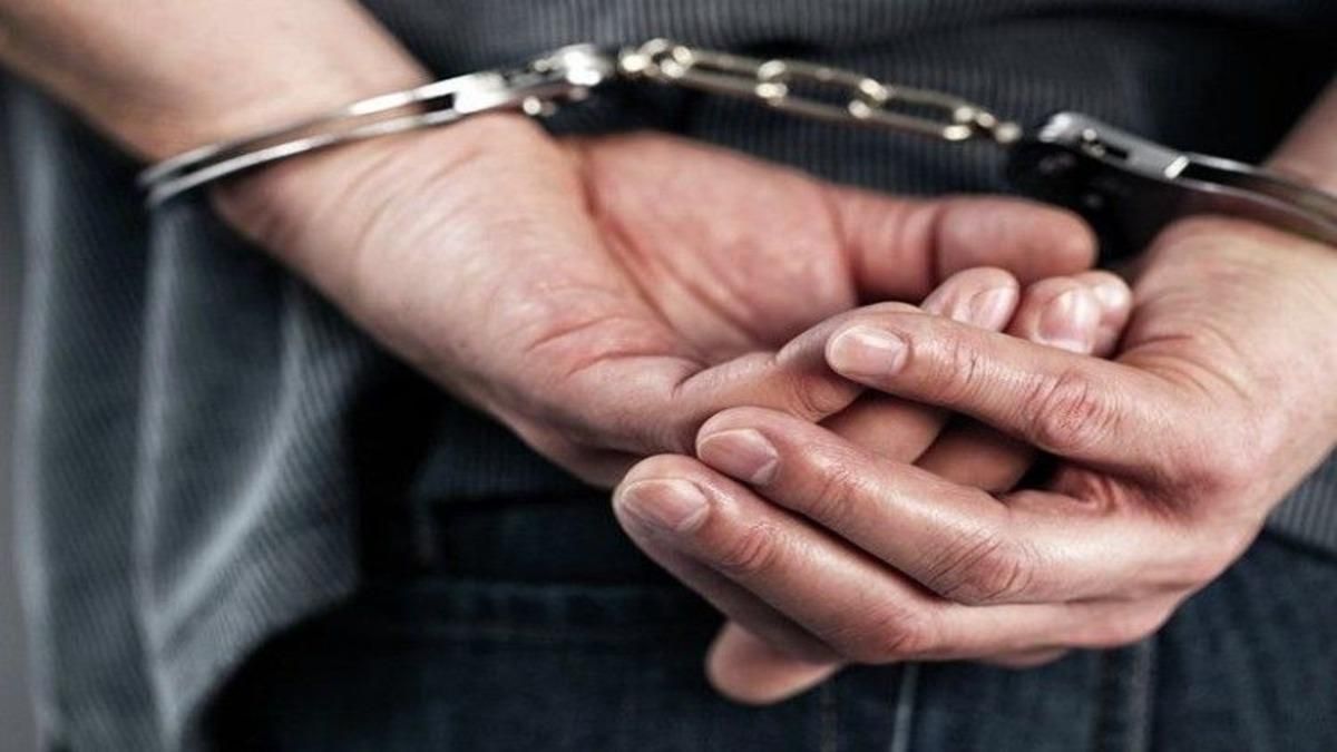 На Дніпропетровщині 50-річний чоловік вбив дружину сокирою На Дніпропетровщині 50-річний чоловік вбив дружину сокирою