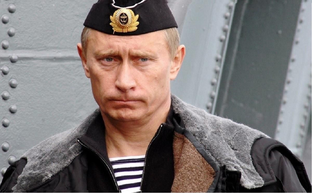 Страна праздничных тельняшек: почему в России не носят национальную одежду? Страна праздничных тельняшек: почему в России не носят национальную одежду?