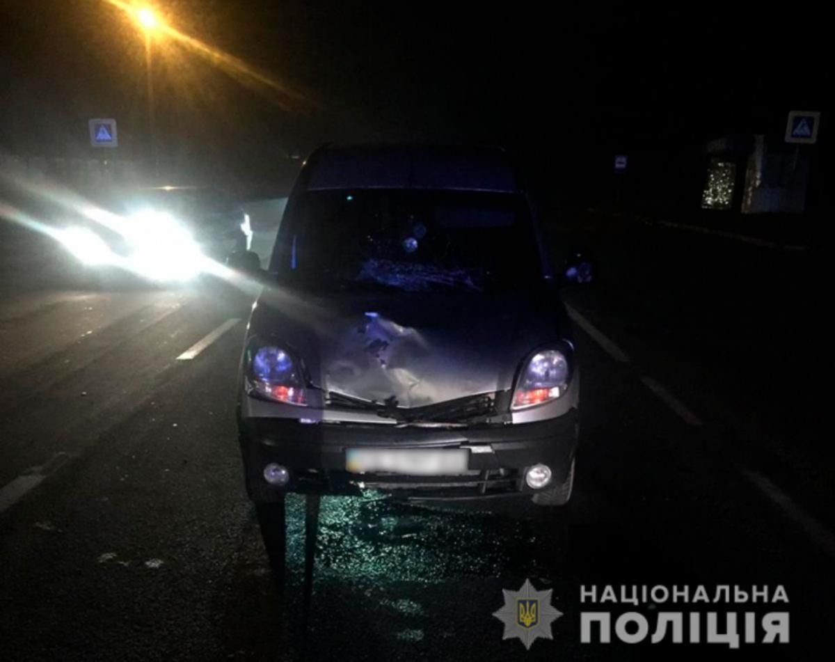 ДТП під Чернівцями: водій на переході збив дівчину