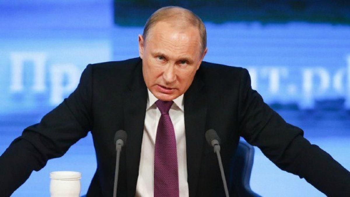 Путин запретил бывшим сотрудникам ФСБ выезжать за границу
