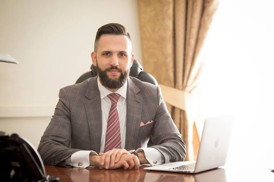 максим нефьодов максим нефьодов