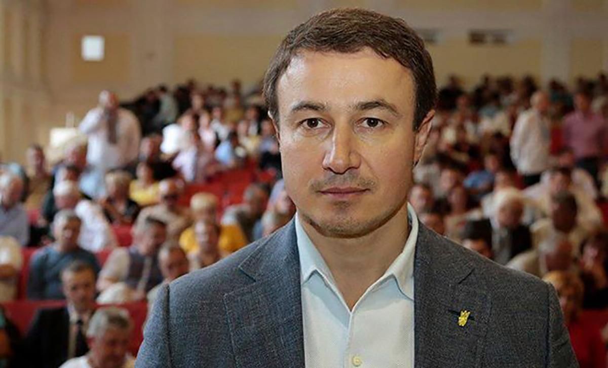 Бійка у Верховній Раді: що відомо про скандальну схему "свободівця" Кривецького Бійка у Верховній Раді: що відомо про скандальну схему "свободівця" Кривецького