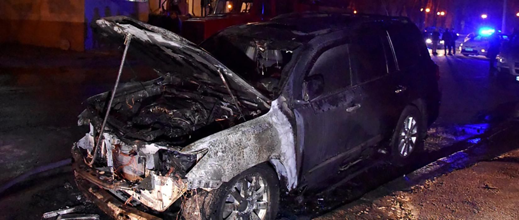 В Одесі спалили автомобіль соратника Труханова: відео