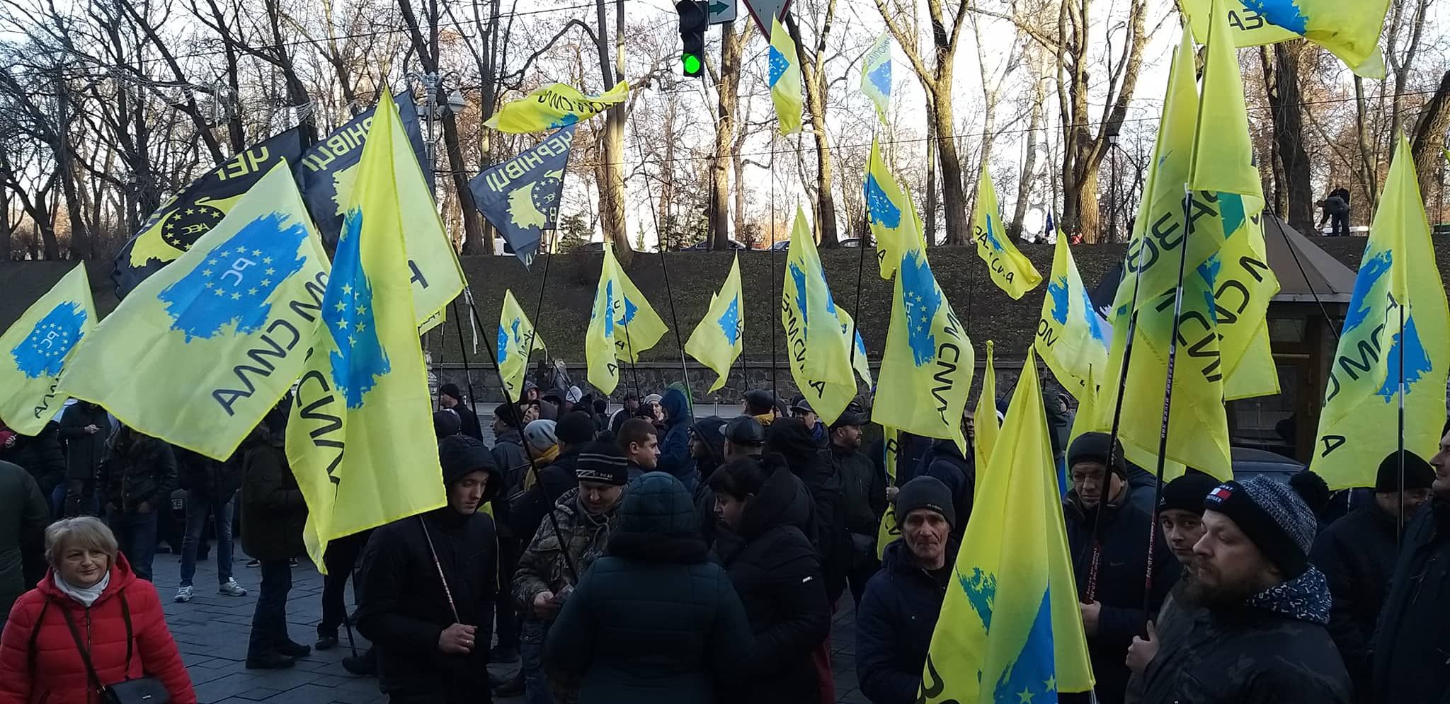 "Евробляхеры" снова вышли на акцию протеста в Киеве: видео