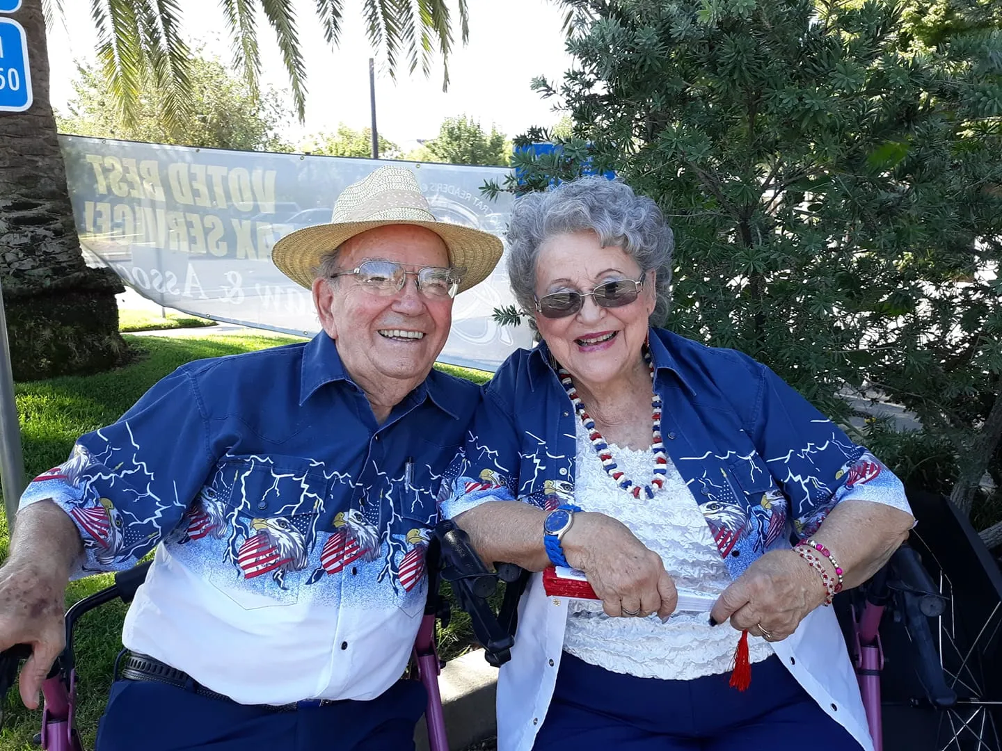 Френсіс та Розмарі Клонц Френсіс та Розмарі Клонц