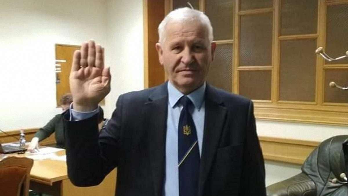 Звільнений за антисемітизм консул України у ФРН Марущинець поновився на посаді