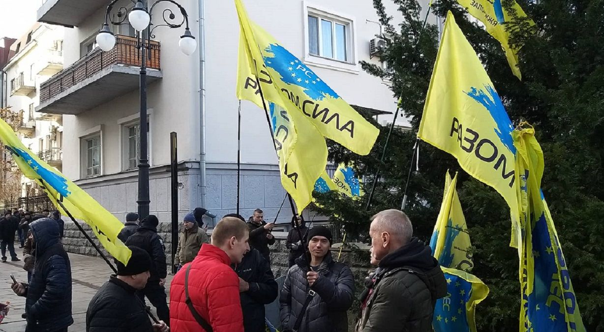 "Евробляхары" угрожают перекрыть международные пункты пропуска