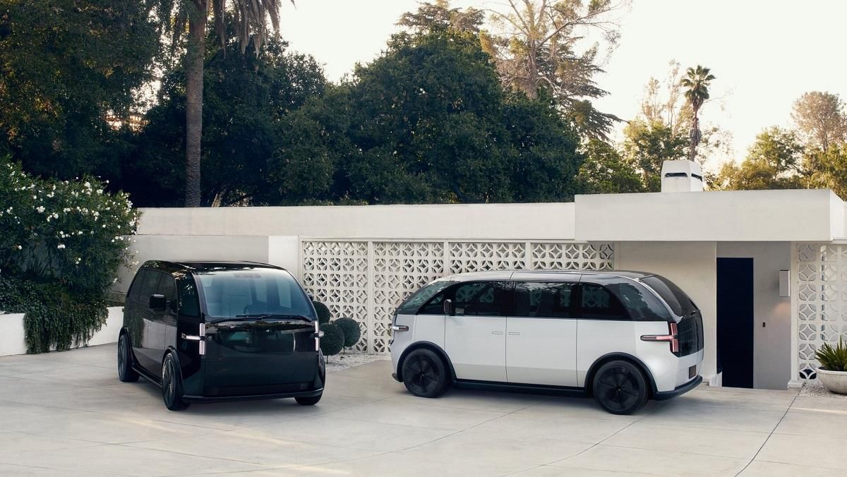 Творці футуристичного електробуса Canoo збираються переосмислити форму електромобіля Творці футуристичного електробуса Canoo збираються переосмислити форму електромобіля