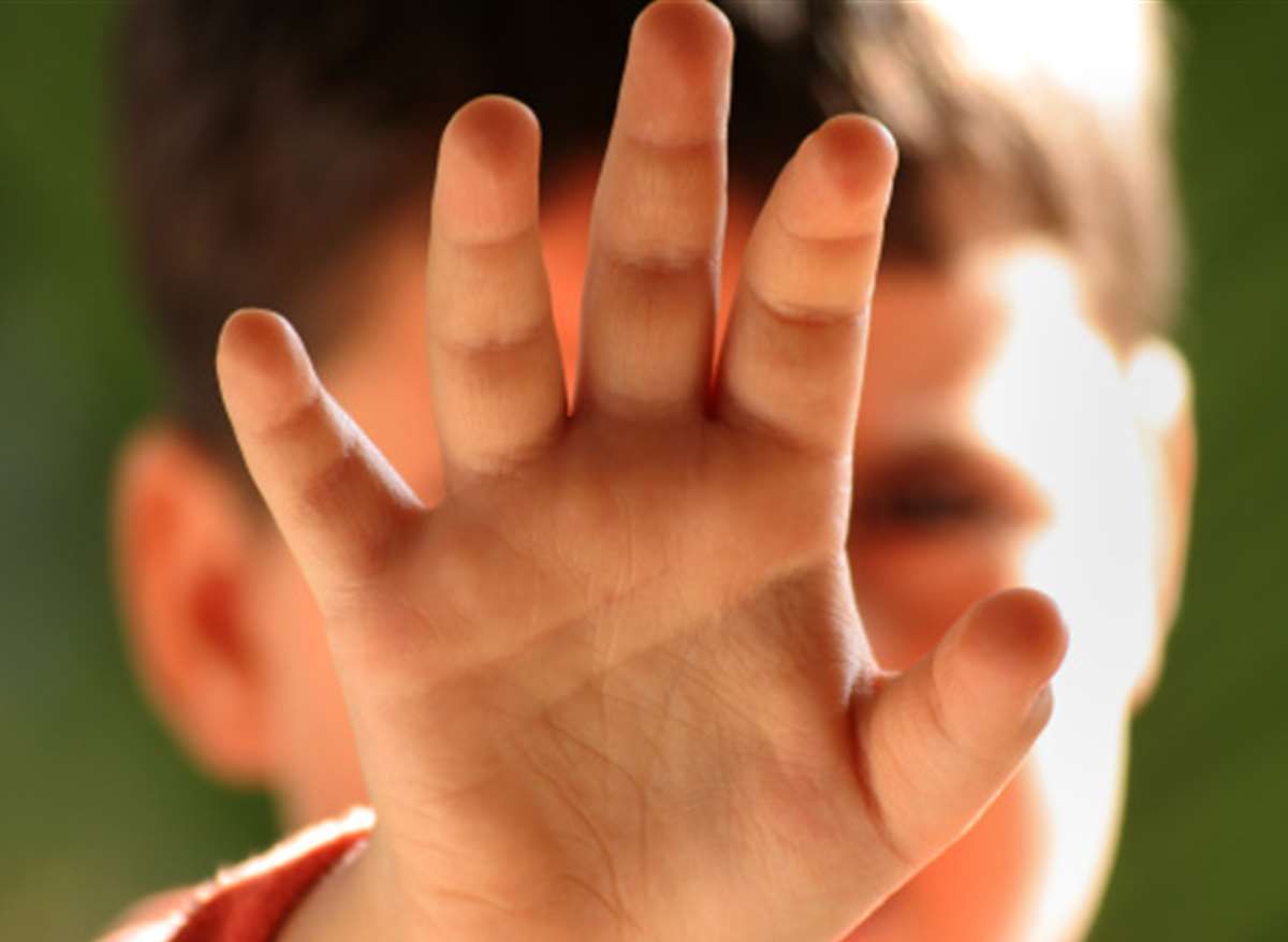 Избили и заставили раздеться: одесских лицеистов подозревают в насилии над ребенком Избили и заставили раздеться: одесских лицеистов подозревают в насилии над ребенком