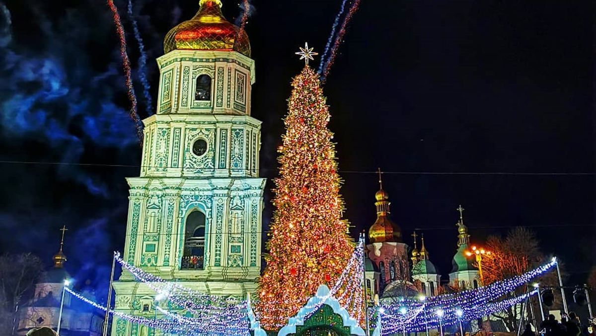 Главная елка страны 2020 – фото открытия елки в Киеве на Софиевской площади